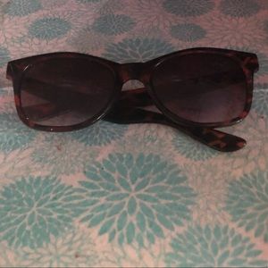 🌴COPY - Vintage Vans Sunglasses (unisex) - 516 $15 or $12 w/offer